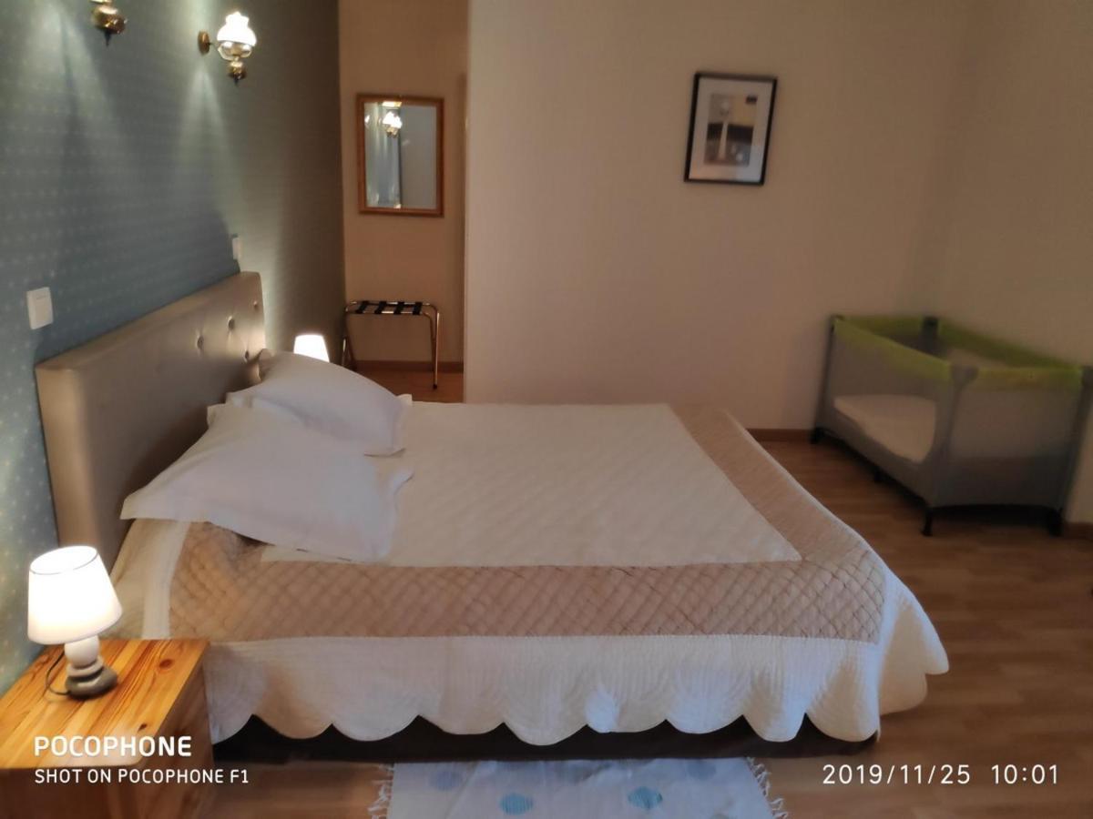 Logis De Chezelles Panzió Sidiailles Kültér fotó